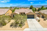 Sparkling Pool and Chef's Kitchen - Stunning Desert Oasis