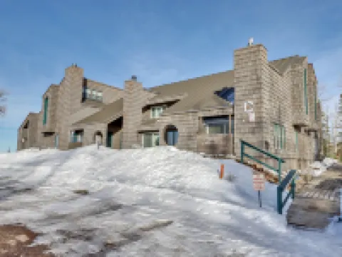 Mountain Views and Wood-Burning Fireplace - Inviting Mountain Haven