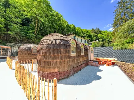 Tiny Haus Vierseenblick Nummer 2 Отели в г. Боппард