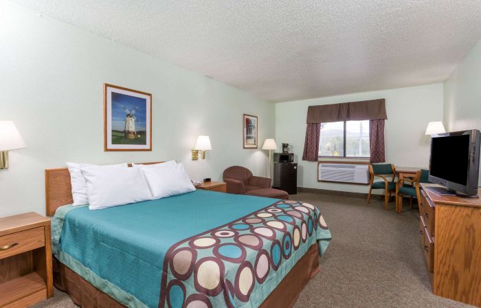 Super 8 by Wyndham Gallipolis Pt Pleasant Area
