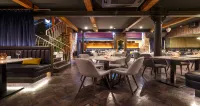 Velvet Hotel - Balcony