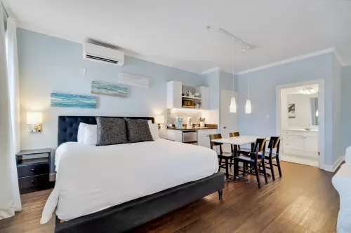 Access to Pools and Scenic Beach Tram - Charming Getaway Hotels in Rosemary Beach