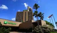 Holiday Inn Corpus Christi Downtown Marina Hotels in der Nähe von Anthony's Aveda Concept Salon & Day Spa