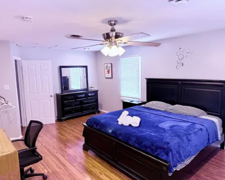 Ultimate Family Beach Retreat - Walk to Beach & Bay - Large & Spacious Hotels in Seaside Park