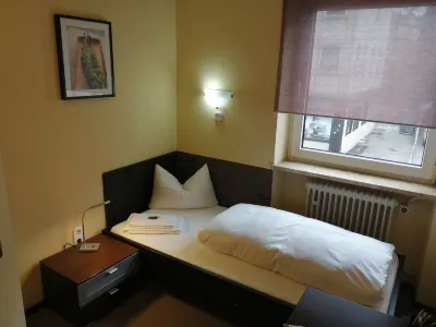 Hotel Augsburg Goldener Falke Hôtels à : NeusaB