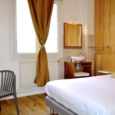 Hôtel Alizéa Hotels near La Rochelle Airport