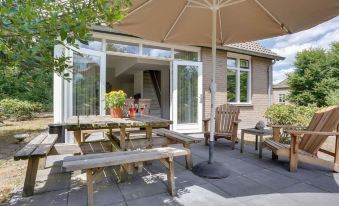 Holiday Home with a Terrace at Bedafse Bergen