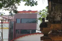 Hotel Shreemoyee Inn - Kamakhya Temple Hotels near Gauhati University
