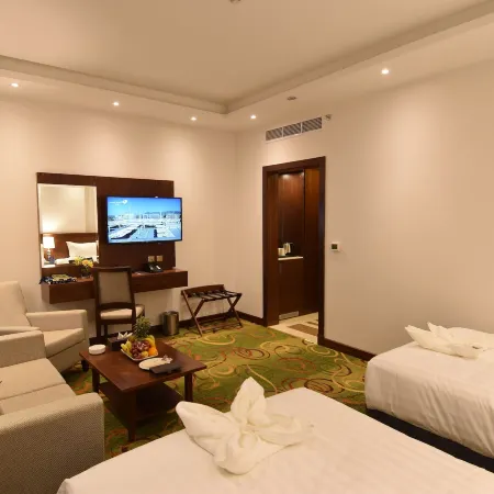 Zaha Al Munawara Hotel