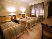 Soneca Plaza Hotel Hotels near República