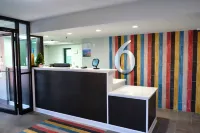 Motel 6 Burnsville, MN - Parking