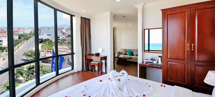 โรงแรมซันฟลาวเวอร์ โรงแรมในตุยฮวา
