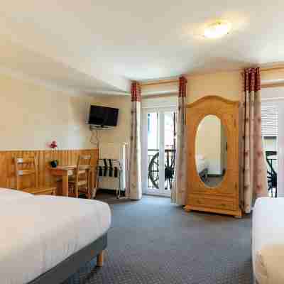 Hôtel de la Poste Rooms