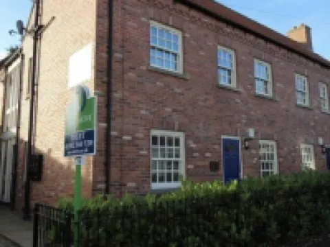 2-Bed Duplex Sleeps 3 with Fireplace Hotels in Bawtry