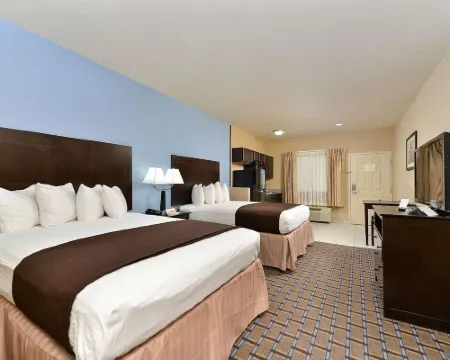 Western Inn & Suites Hotels in Dimmit County