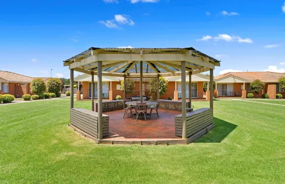 國王大道舒適套房酒店