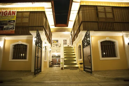 Hotel Felicidad Hotels in Vigan