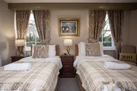 Anglers Arms Hotels in Thirston