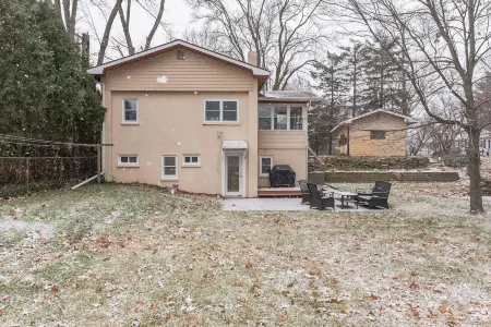 Amazing Lakefront Retreat on Long Lake! 2 Bedroom Home by RedAwning