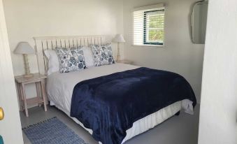 5 Bedroomed Fisherman's Cottage in Struis Bay