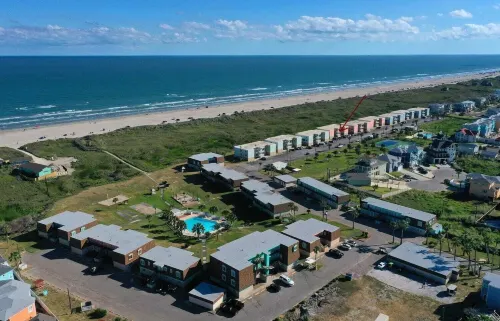 Oceanfront Condo w Private Balcony Pool Tennis Bubbly Blew by AvantStay