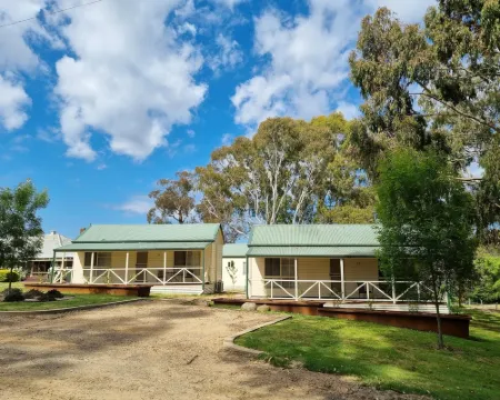Golden Heritage Cottages Hotels in Beechworth