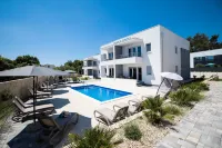 1Oak Rentals 2 - Pool