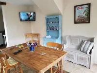 Cottage - Sleeps 4 - Pets Ok - Garden - Parking