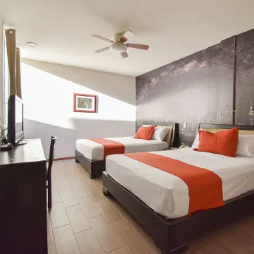Hotel TÖTEM Guadalajara Отели рядом с достопримечательностью «Арена «Бенито Хуарес» в Гвадалахаре»