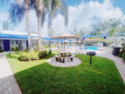 シー ステップス バイ ロークル ポンパノビーチのホテル