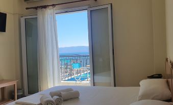 Artemis Hotel
