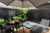 Platine Hotel Hotels near Ile des Cygnes (Isle of the Swans)