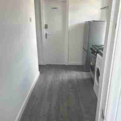 Captivating 2-Bed Apartment in Ilford Others