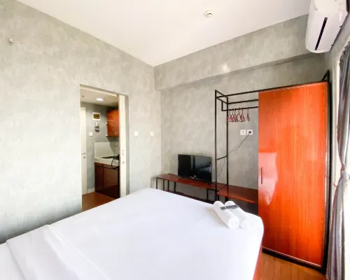Homey and Good Choice Studio at Amartha View Apartment Hotels in Ngaliyan