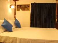 Sooriya Sewana Guest House - 3-Star