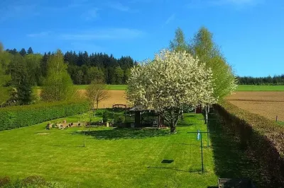 Holiday Home with Terrace and Jacuzzi in Vielsalm