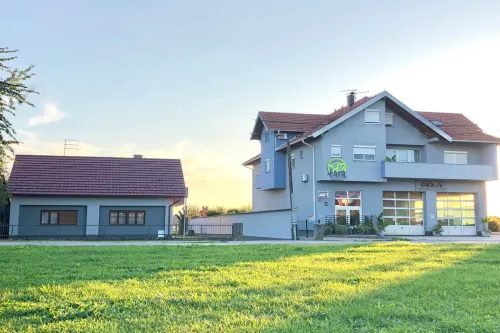 Tara Garden Hôtels à : Velika Gorica