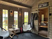 House With hot tub Sauna 300 Meters to Lake Boat Included