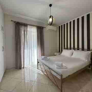 Elpida Luxury Apartments Suites Rooms