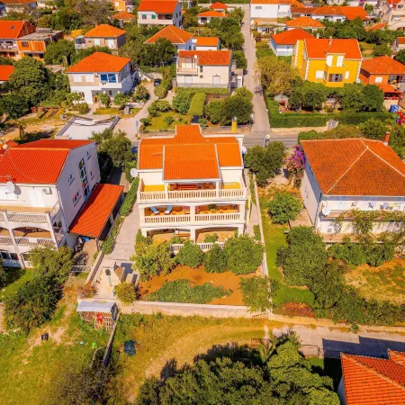 Apartments Mladenka Hotels in Orebic