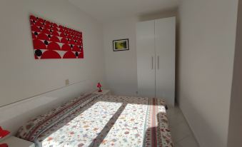 Modern Flat in a Quiet Area Near the Beach