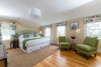 Whitehall Hotels in Camden