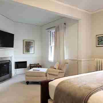 Hearthside Inn Rooms