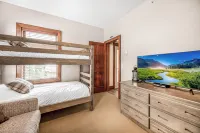 Mountain Time - Spacious w Private Hot Tub and an Amazing View - Kæledyr tilladt