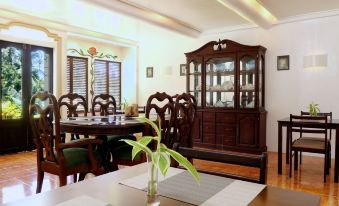 Guindulman Bay Tourist Inn