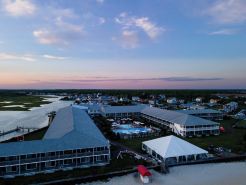 Red Jacket Beach Resort