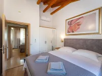 Villa Zlatni Dvori ZadarVillas Hotels in Opcina Razanac