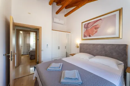 Villa Zlatni Dvori ZadarVillas