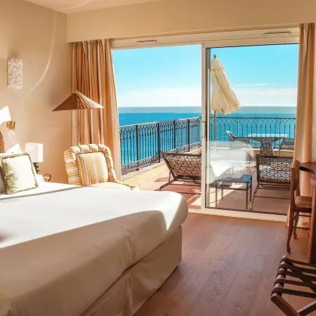 Hôtel la Pérouse Nice Baie des Anges