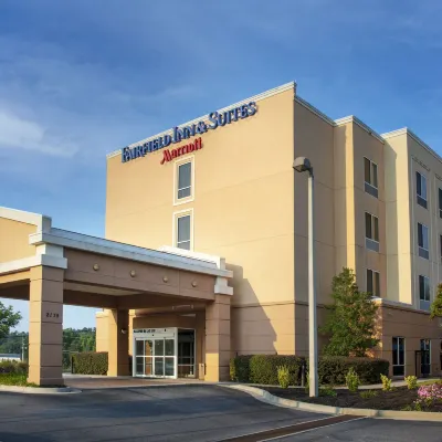 Fairfield Inn & Suites Augusta Hotels near Old Fort Western